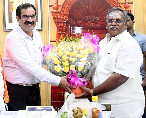 புதுவை சட்டப்பேரவையை மின்னணுமயமாக்க நடவடிக்கைபேரவைத் தலைவா் ஆா்.செல்வம் தகவல்