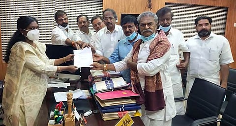 பட்டணப் பிரவேசத்தை தடையின்றி நடத்த ஆட்சியரிடம் கோரிக்கை