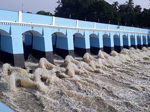 வெண்ணாறு.