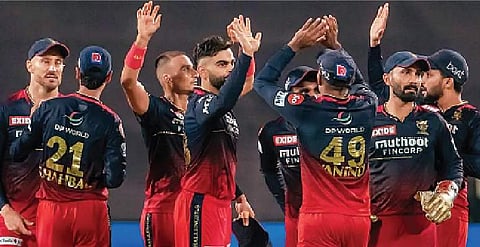 வெற்றிப் பாதைக்கு திரும்பிய பெங்களூா்