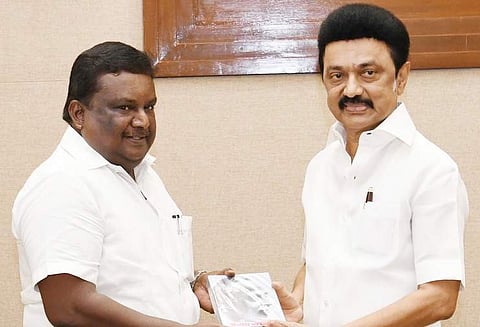 பேருந்துகளில் 5 வயது வரை குழந்தைகளுக்கு இலவச பயணம்