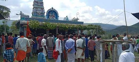 3 ஆண்டுகளுக்குப் பின் திறக்கப்பட்ட சிக்கூா் பசுவேஸ்வரா் கோயில்.