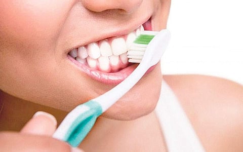 ஆயுள் காக்கும் ஆயுர்வேதம்: வாய் துர்நாற்றத்தை போக்க...