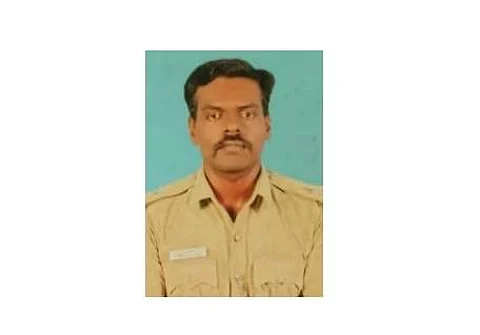 சரவணகுமார்.