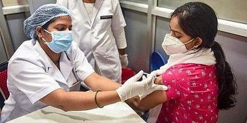 இந்தியாவில் தொடர்ந்து அதிகரிக்கும் கரோனா: புதிதாக 7,584 பேருக்கு தொற்று