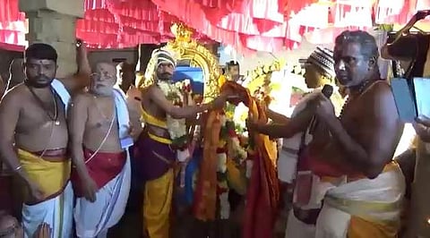 மேலூர் அருகே திருவாதவூர் திருமறைநாதர் சிவன் கோயிலில் திருக்கல்யாணம்.