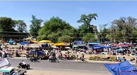 புதுச்சேரி மதகடிப்பட்டியில் களைகட்ட தொடங்கிய வாரசந்தை!