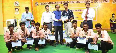 சண்முகநாதன் கல்லூரியில் விளையாட்டு, கலாசார விழா