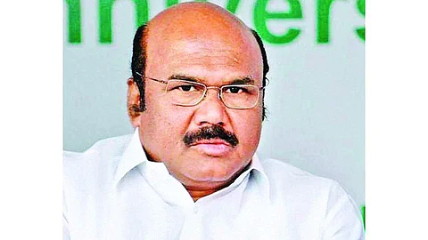 பேனா நினைவு சின்னம்: மறுபரிசீலனை செய்ய வேண்டும்- ஜெயக்குமார்