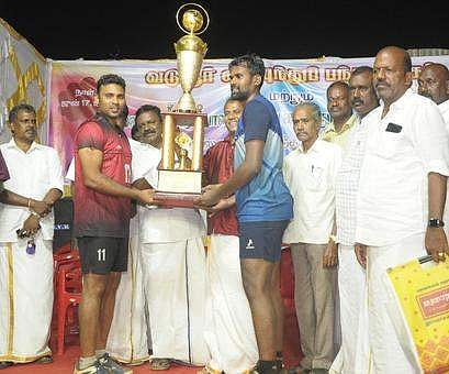 மாநில அளவிலான கைப்பந்துப் போட்டி: சென்னை, கோபி அணிகள் முதலிடம்