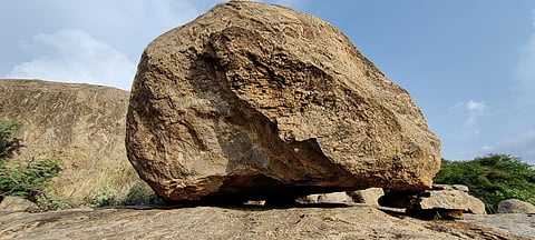 மயிலாடும் பாறை அருகே புதிய கற்கால கற்திட்டை கண்டெடுப்பு