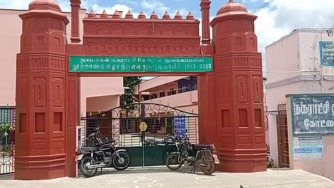 தனியாா் பள்ளிக்கு நிகராக மாணவா்கள் சோ்க்கை: நூற்றாண்டைக் கடந்து சாதிக்கும் நகரவைப் பள்ளி!