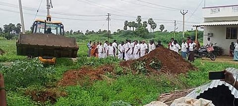 எடப்பாடி நகரப் பகுதியில் புதிய சாலை: எம்.எல்.ஏ நிதியிலிருந்து 12 லட்சம் ஒதுக்கீடு