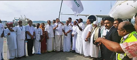 ஹஜ் யாத்திரை: கொச்சியிலிருந்து முதல் விமானம் புறப்பட்டது
