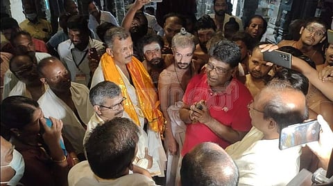 சிதம்பரம் நடராஜர் கோயில் கணக்குகளை தர தீட்சிதர்கள் எதிர்ப்பு