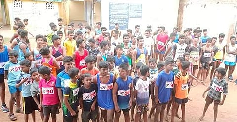 கருநாக்கமுத்தன்பட்டியில் மினி மாரத்தான் போட்டி