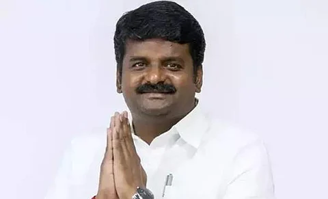 வரவு செலவு கணக்கை தாக்கல் செய்தார் விஜயபாஸ்கர்