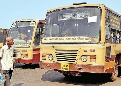 மகளிருக்காக இளஞ்சிவப்பு நிறத்துக்கு மாறும் சாதாரண கட்டண பேருந்து!