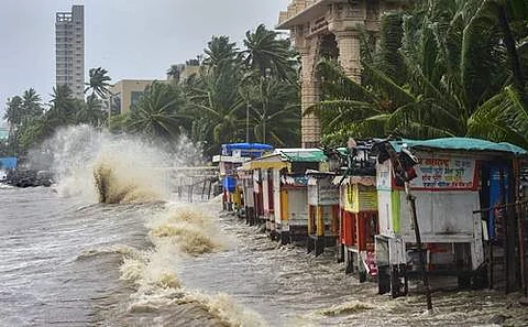 கனமழை எச்சரிக்கை: புணேவில் 144 தடை உத்தரவு; பள்ளிகளுக்கு விடுமுறை