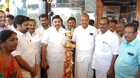 ஹோட்டல் கோஸ்டல் ரெசிடென்ஸி ஆண்டு விழா: சுற்றுலாத் துறை அமைச்சா், எம்.பி.க்கள் பங்கேற்பு