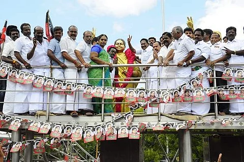 ஏட்டிக்குப் போட்டியாக ஓபிஎஸ் செயல்படுவதால் எந்த பயனும் இல்லை: செல்லூா் கே.ராஜூ பேட்டி