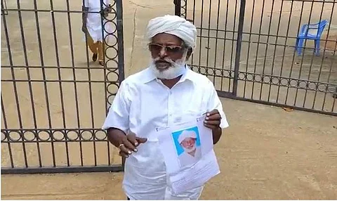 68 வயதில் நீட் தேர்வு எழுதும் முதியவர்
