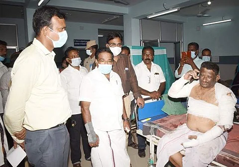நாகர்கோவில்: டீக்கடையில் தீ விபத்து; 8 பேர் காயம்