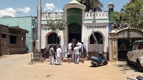 கூத்தாநல்லூர்: பெரியப்பள்ளி வாயில் நிர்வாகக் குழு தேர்தலுக்கு 31 பேர் வேட்புமனு