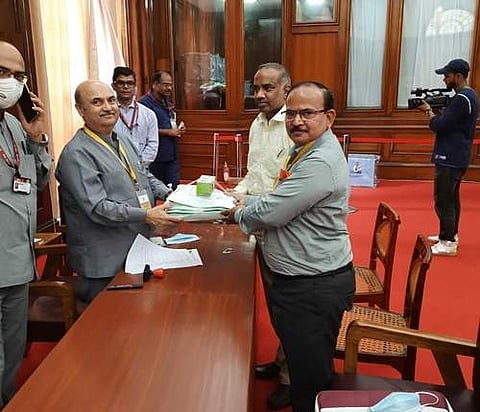 குடியரசுத் தலைவர் தேர்தல்: புதுவை வாக்குப்பெட்டி தில்லியில் ஒப்படைப்பு