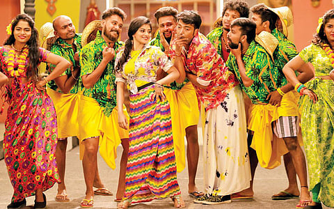 காதலை உணருங்கள் தோழர்களே...!