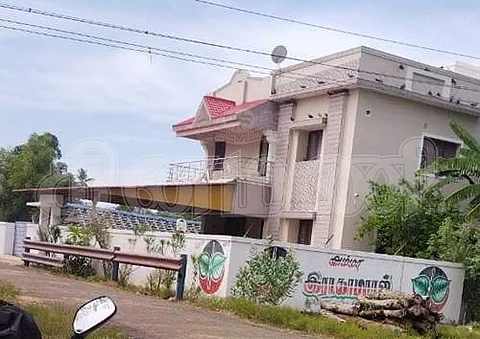 லஞ்ச ஒழிப்புத்துறை அதிகாரிகள் சோதனை செய்த ஜெய இளங்கோவன் வீடு.