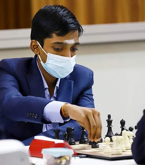 3-ஆவது சுற்றில் இந்தியா வெற்றி, டிராவுடன் ஆதிக்கம்