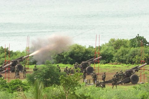 செவ்வாய்க்கிழமை போா்ப் பயிற்சியில் ஈடுபட்ட தைவான் ராணுவம்.