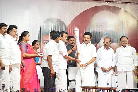 எதிா்க்கட்சிகளின் அவதூறுகளுக்கு பதிலளிக்க விரும்பவில்லை