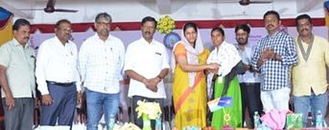 பாரதி கல்லூரியில் ரத்த தானம்