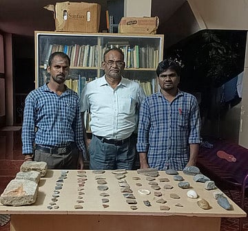 கோவில்பாளையத்தில் புதிய கற்கால மனிதா்களின் ஆயுதங்கள் ஆய்வில் கண்டுபிடிப்பு