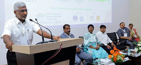 கே.பி.ஆா். கல்லூரியில் ஹேக்கத்தான் இறுதிப் போட்டி தொடக்கம்