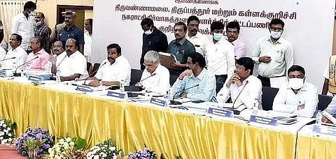 3 மாவட்டங்களில் நகா்ப்புற வளா்ச்சிப் பணிகள்: அமைச்சா் கே.என்.நேரு ஆய்வு