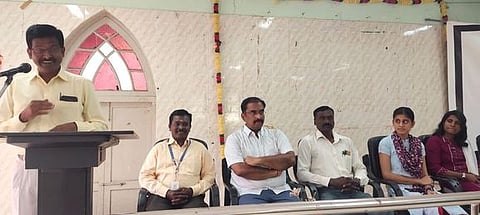 சிறப்பாசிரியா்களுக்கு 2 நாள் பயிற்சி