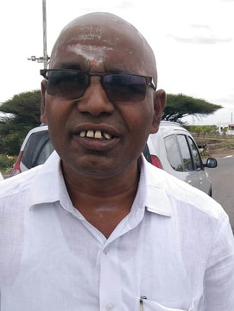 மாணவியை பாலியல் வன்கொடுமை செய்த பள்ளி ஆசிரியா் ந.காமராஜ்.