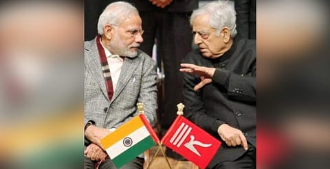 ஜம்மு-காஷ்மீர் மாநிலக் கொடியை முகப்பு படமாக வைத்த மெகபூபா முஃப்தி