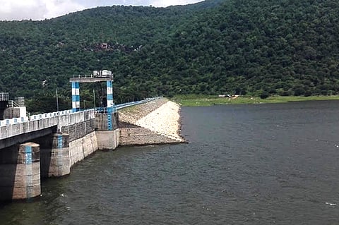 முழுக் கொள்ளளவை எட்டி ரம்மியமாக காட்சியளிக்குள் குப்பனத்தம் அணை.