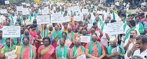 கவன ஈா்ப்பு போராட்டம்