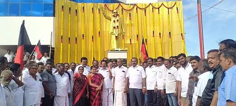 தூத்துக்குடியில் திமுகவினர் அமைதி ஊர்வலம்