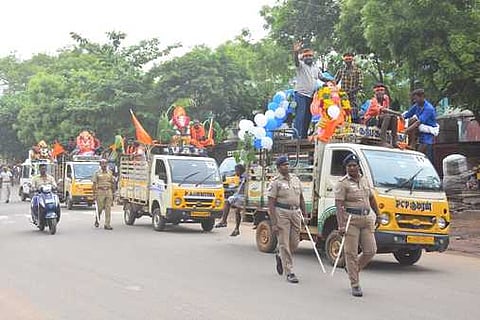 மேலூரில் இந்துமகா சாபா சாா்பில் விநாயகா் சதுா்த்தி ஊா்வலம் - பலத்த போலீஸ் பாதுகாப்பு