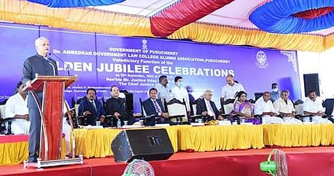 புதுவை அரசு சட்டக் கல்லூரி பொன்விழா ஆண்டு நிறைவு விழா: உச்ச நீதிமன்ற தலைமை நீதிபதி பங்கேற்பு