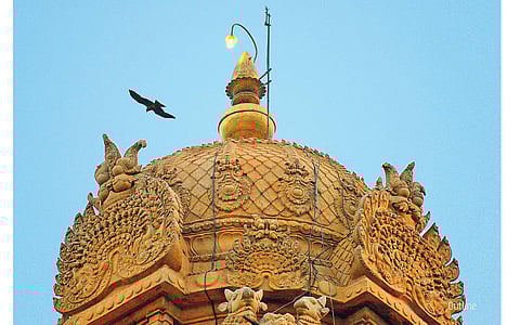 இடிதாங்கியான செம்புக் கலசம்!