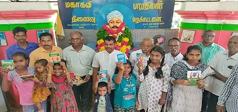 மகாகவி பாரதியார் நினைவு நாளை முன்னிட்டு மன்னார்குடி மேல நாகையில் உள்ள பாரதியார் நினைவு மண்டபத்தில் உள்ள அவரது சிலைக்கு பல்வேறு அமைப்புகள் சார்பில் மாலை அணிவிக்கப்பட்டது.