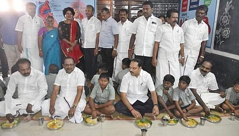 புதுக்கோட்டையில் 1,322 பள்ளிச் சிறார்களுக்கு காலை உணவு வழங்கும் திட்டம் தொடக்கம்