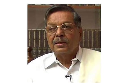 அதிமுகவிலிருந்து பண்ருட்டி ராமச்சந்திரன் நீக்கம்: ஓபிஎஸ்ஸுக்கு இபிஎஸ் பதிலடி